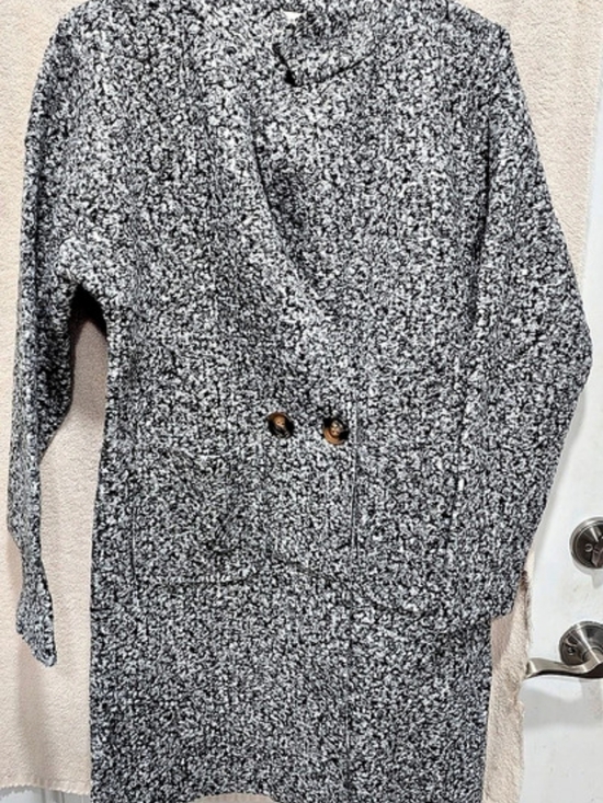 Simply Couture Sweaters - Simply Couture Gray & Black Turtleneck Sweater Like New